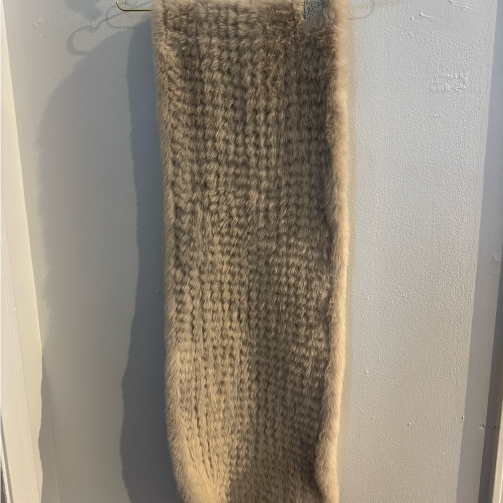 Sand faux fur stole
